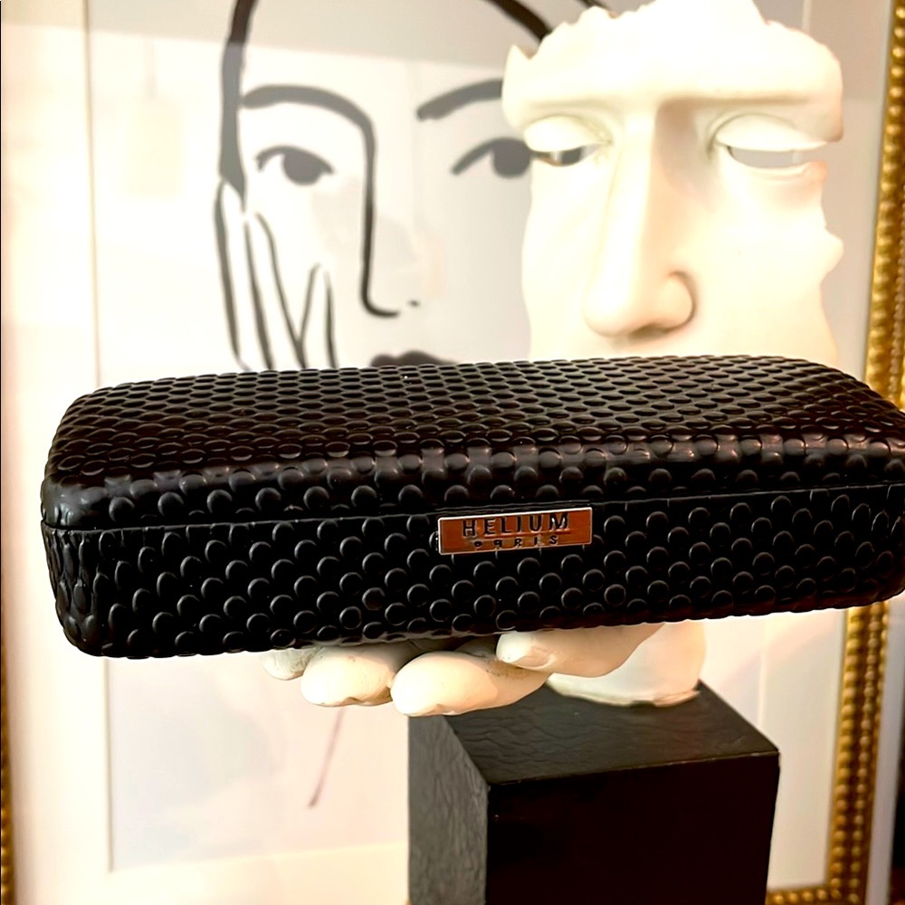Helium Paris Black Textured Hard Velvet Lined Glasses Case New Cleaning Cloth
